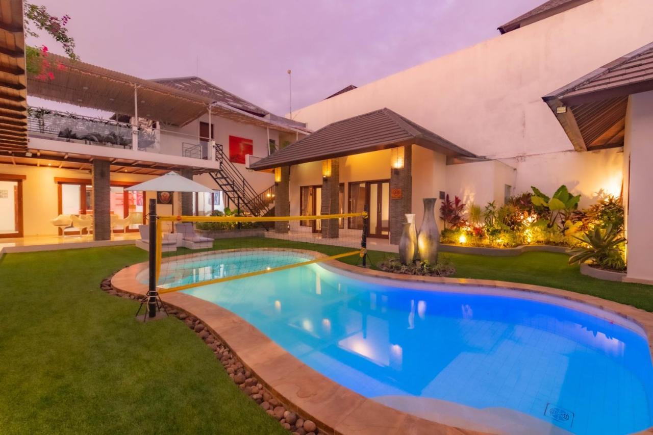 סמיניאק 5 Bedroom Villa Sultan Luxury Entertainment And Relaxation מראה חיצוני תמונה