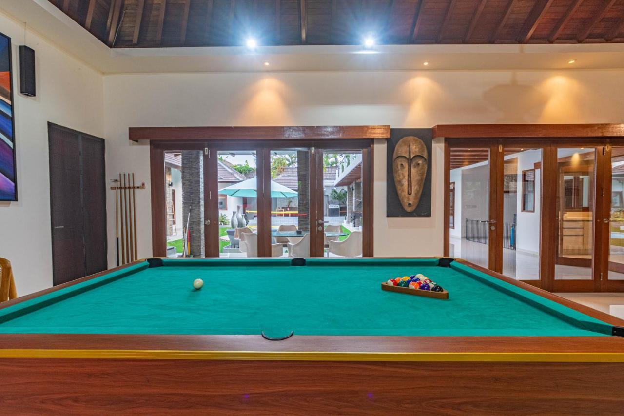 סמיניאק 5 Bedroom Villa Sultan Luxury Entertainment And Relaxation מראה חיצוני תמונה