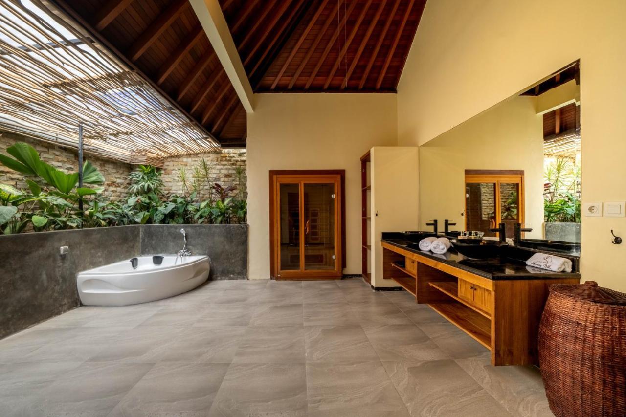 סמיניאק 5 Bedroom Villa Sultan Luxury Entertainment And Relaxation מראה חיצוני תמונה