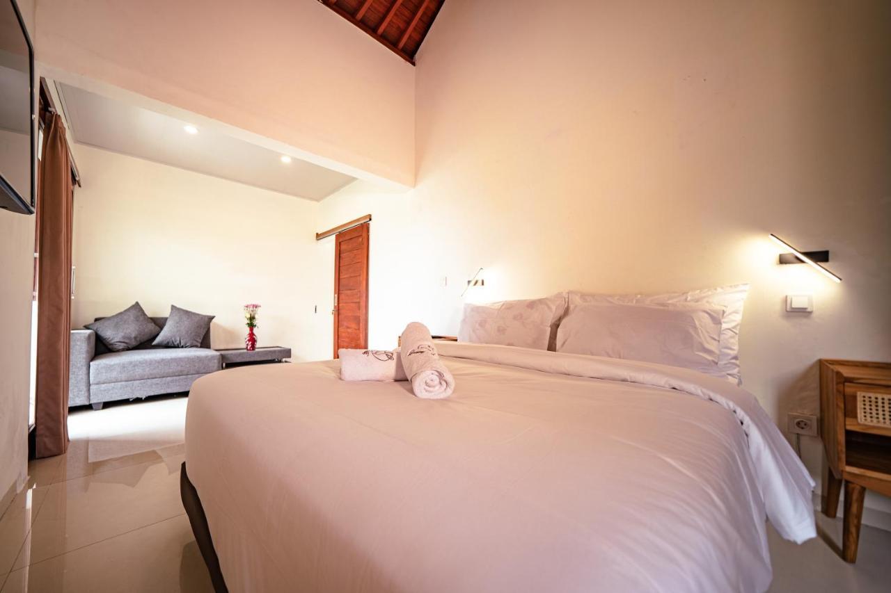 סמיניאק 5 Bedroom Villa Sultan Luxury Entertainment And Relaxation מראה חיצוני תמונה