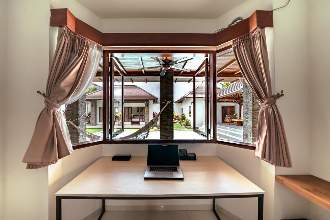סמיניאק 5 Bedroom Villa Sultan Luxury Entertainment And Relaxation מראה חיצוני תמונה